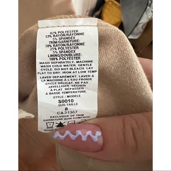 Size 8 NY Gard 2 tone dress. Amazing quality. Worn under 10 times - Picture 4 of 4